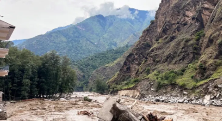 Meghalaya: अचानक आयी बाढ़ से अब तक गई 10 लोगों की जान