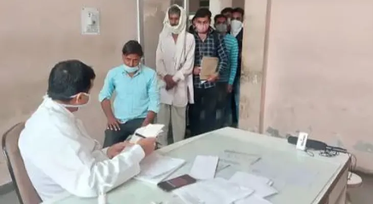 Resident Doctors Strike : रेजिडेंट डॉक्टर्स की हड़ताल तीसरे दिन भी जारी, सीनियर डॉक्टर्स ने कर दी 'शिकायत'