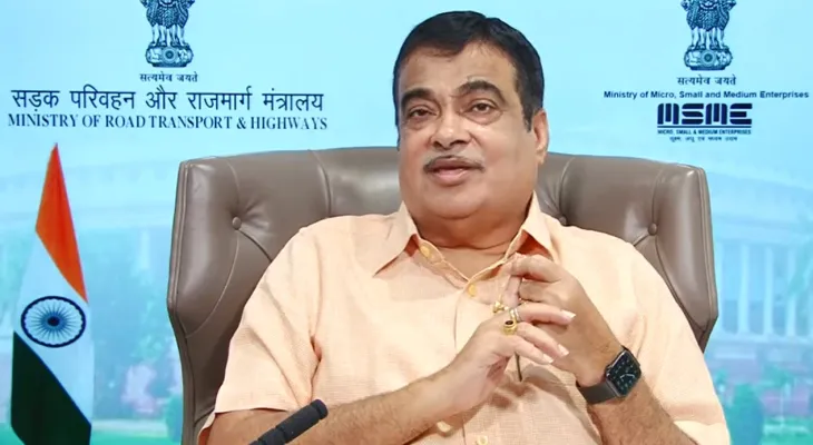 सड़क हादसे में घायल को मिलेगा कैशलेस इलाज, नितिन गडकरी ने की बड़ी घोषणा