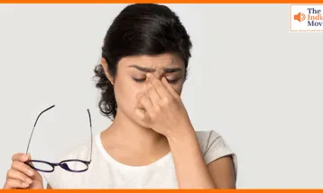 आंख पर चढ़े मोटे चश्मे से हैं परेशान? नजरें तेज करने के लिए खाएं ये असरदार चीजें