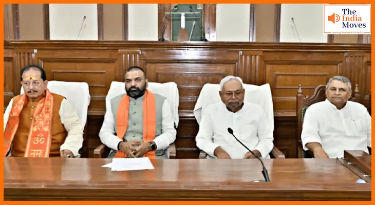 Nitish Kumar का बड़ा फैसला: 7 डॉक्टर बर्खास्त, पंचायत स्तर पर 8093 लिपिक पदों का सृजन