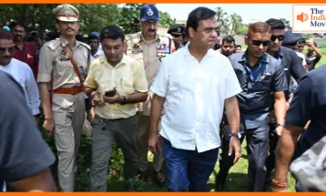 असम के धुबरी में हिंसा, CM हिमंता का shoot-at-sight आदेश जारी