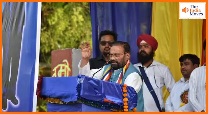 रामभद्राचार्य पर बरसे स्वामी प्रसाद मौर्य, कहा- मनुस्मृति भेदभाव का प्रतीक थी