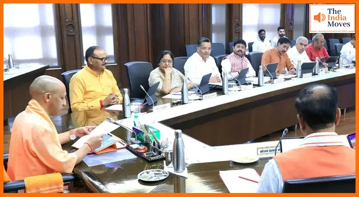 यूपी सरकार का बड़ा फैसला, मेधावी छात्रों को अब स्मार्टफोन नहीं, मिलेंगे हाई-टेक टैबलेट
